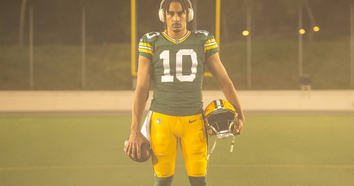 Nfl X Tech Ahead of football season, Sony and the NFL team up on tech