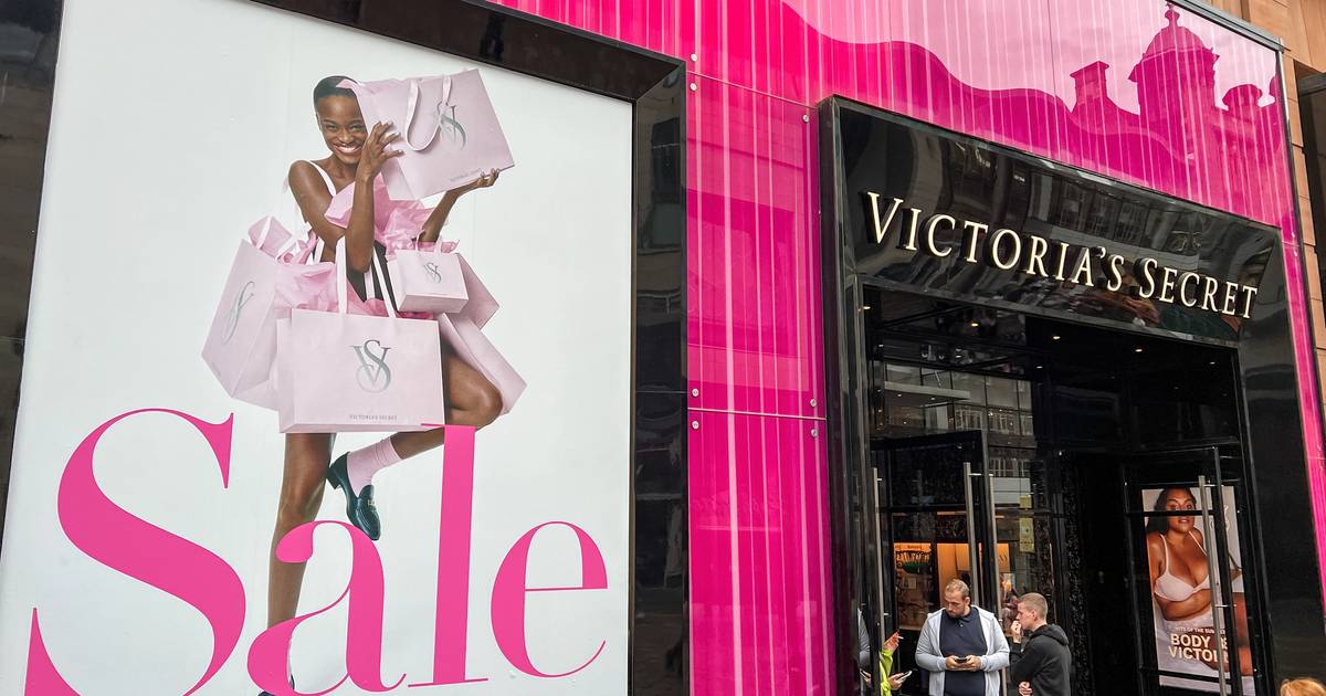 Victoria's Secret overhauls its fashion catwalk in the company's