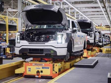 Ford’s flurry of battery deals gives it greater control over its supply chain
