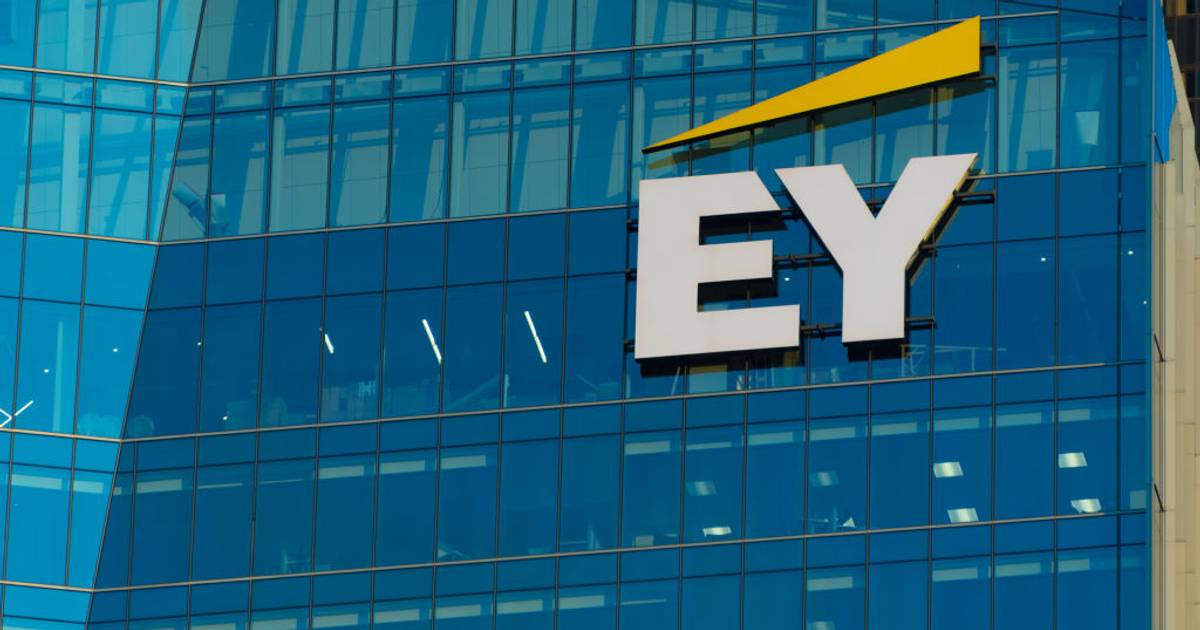 Ernst & Young to pay a $100m SEC fine for widespread cheating on ethics  exams