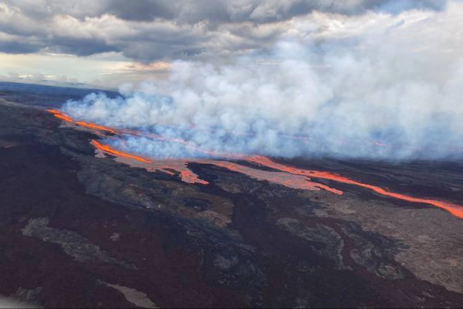 Mauna Loa volcano erupting
