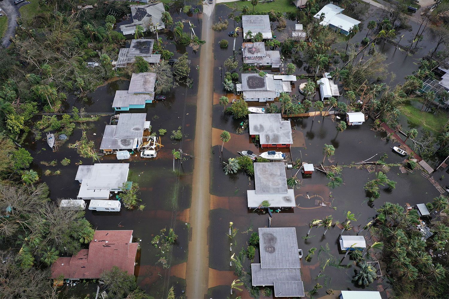 Ian Devastates Florida, Takes Aim At South Carolina