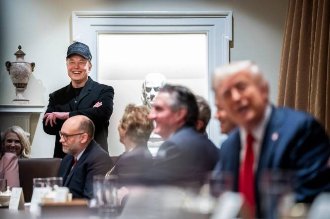 Elon Musk at Donald Trump's Cabinet meeting