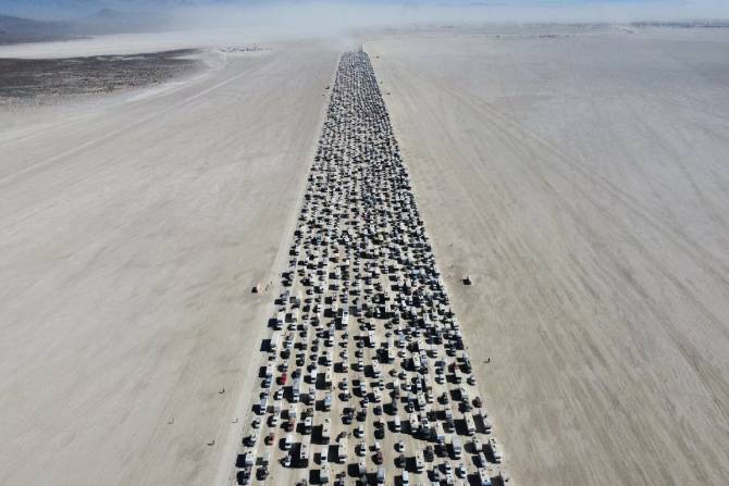 Cars leaving from Burning Man