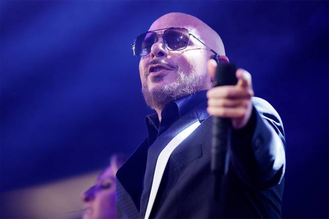 Pitbull on stage.