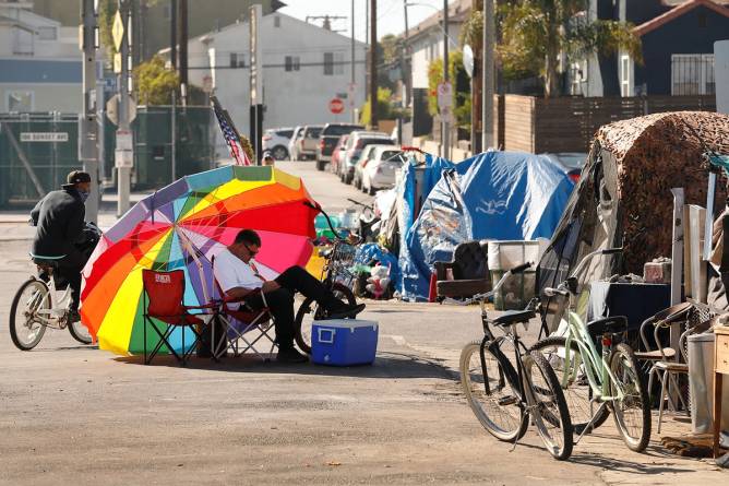 Homeless encampment in Los Angeles