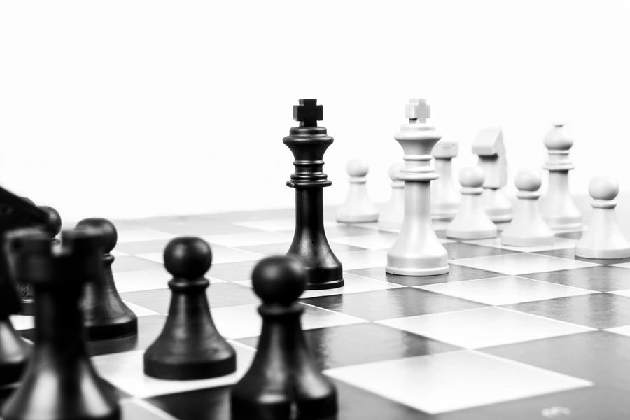 leadership strategy chess