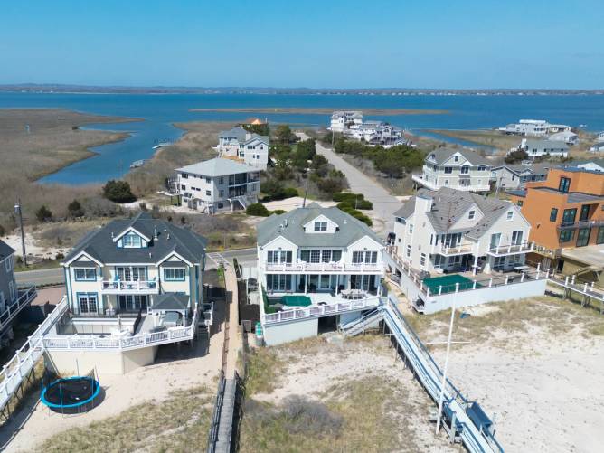 Beach Homes in the Hamptons