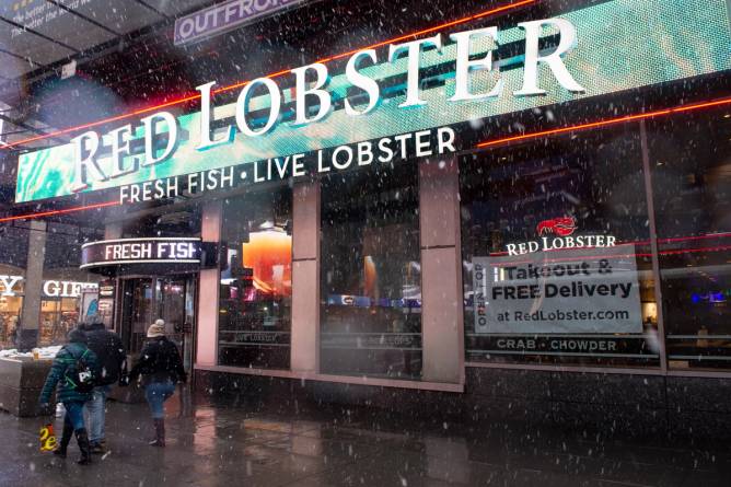 Red Lobster restaurant exterior