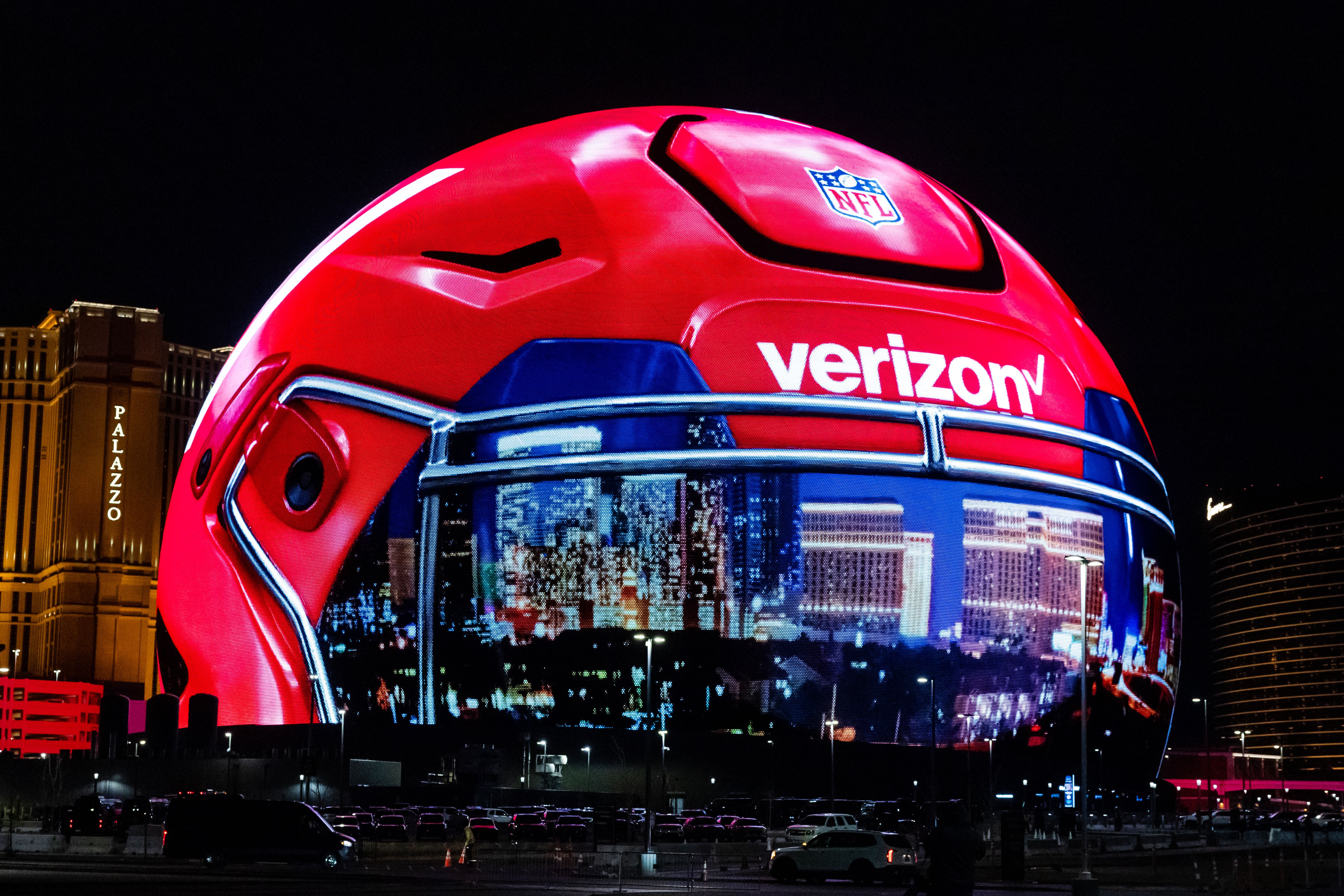 Verizon’s revamped NFL strategy is all about experiences