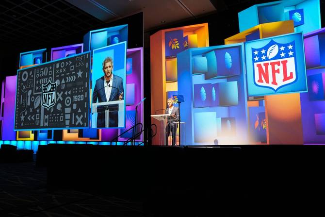 NFL CMO Tim Ellis speaking at the 2021 Masters of Marketing conference