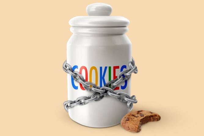 Cookie jar with chain around it