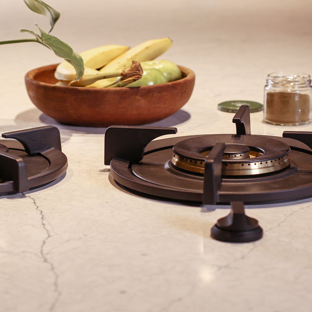 Purastone – Bianco Silver — el material en un ambiente