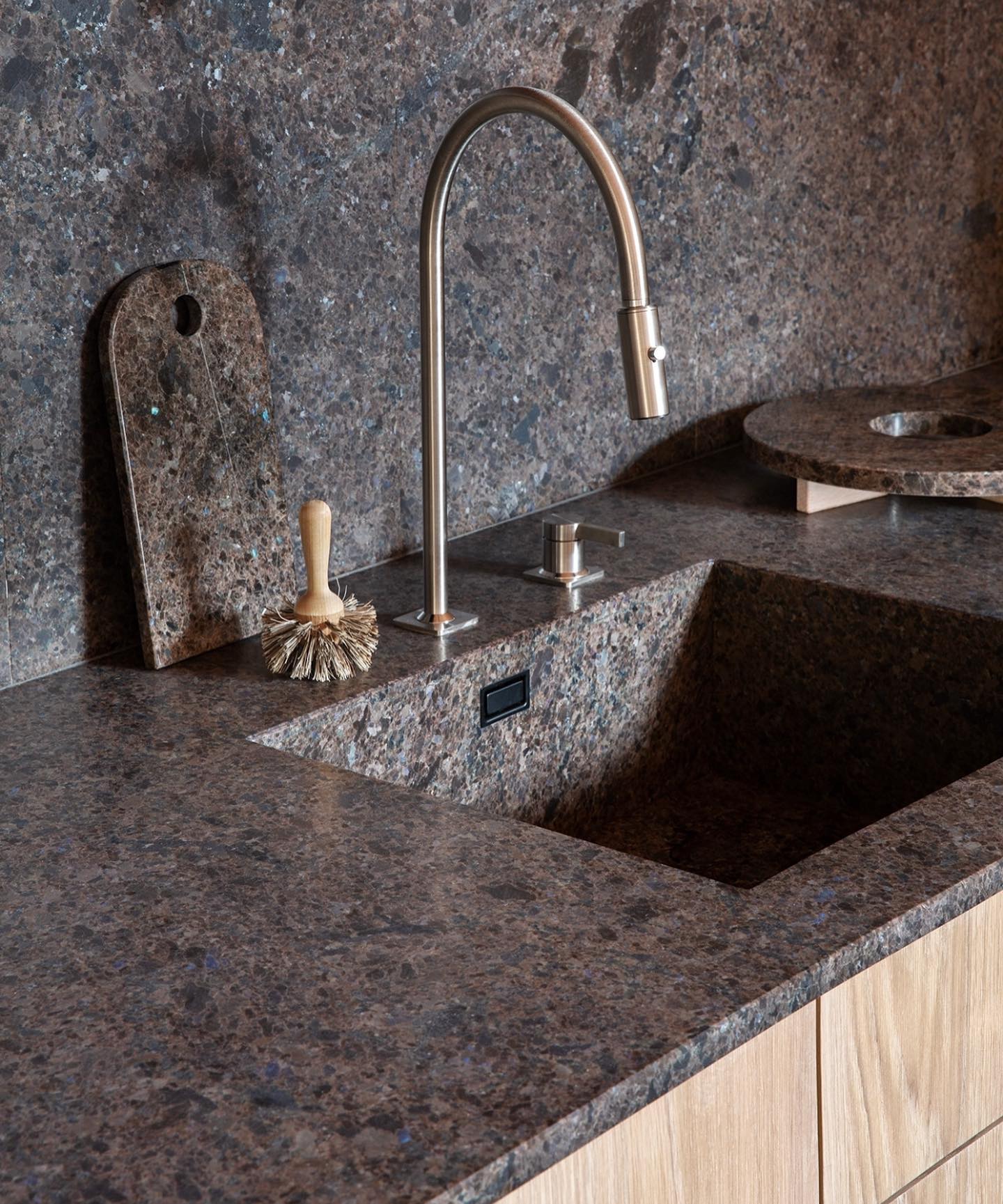 Granito – Lundhs Antique — el material en un ambiente