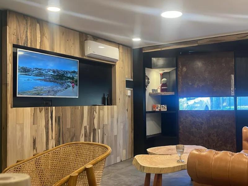Revestimiento de pared de Madera Uf Solido Guayuvira — Indusparquet