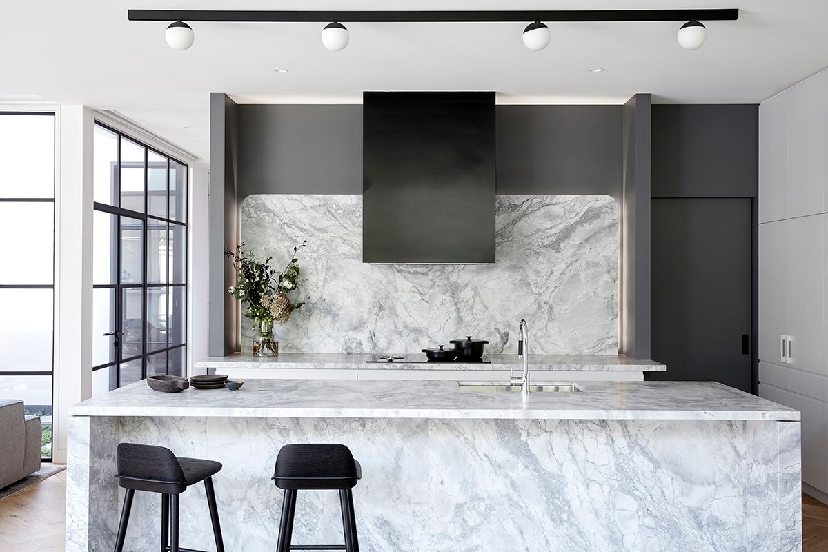 Cuarcita – Silver White — el material en un ambiente
