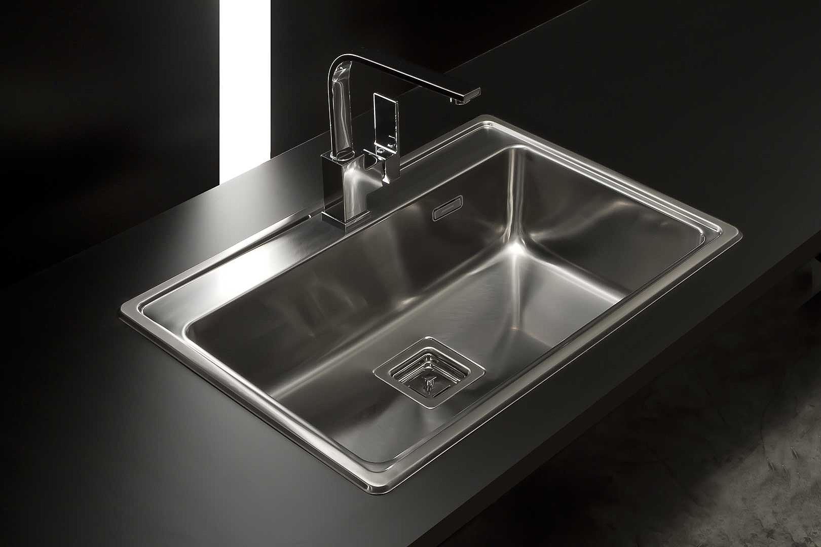 Modelo Quadra Max Q71 A — Johnson Acero