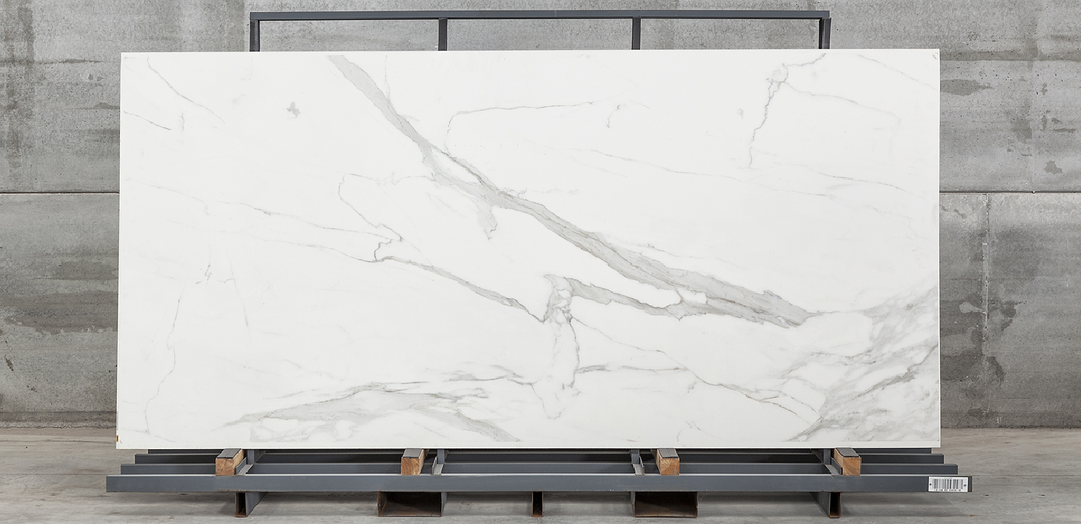 Neolith – Estatuario E05R — Mármol