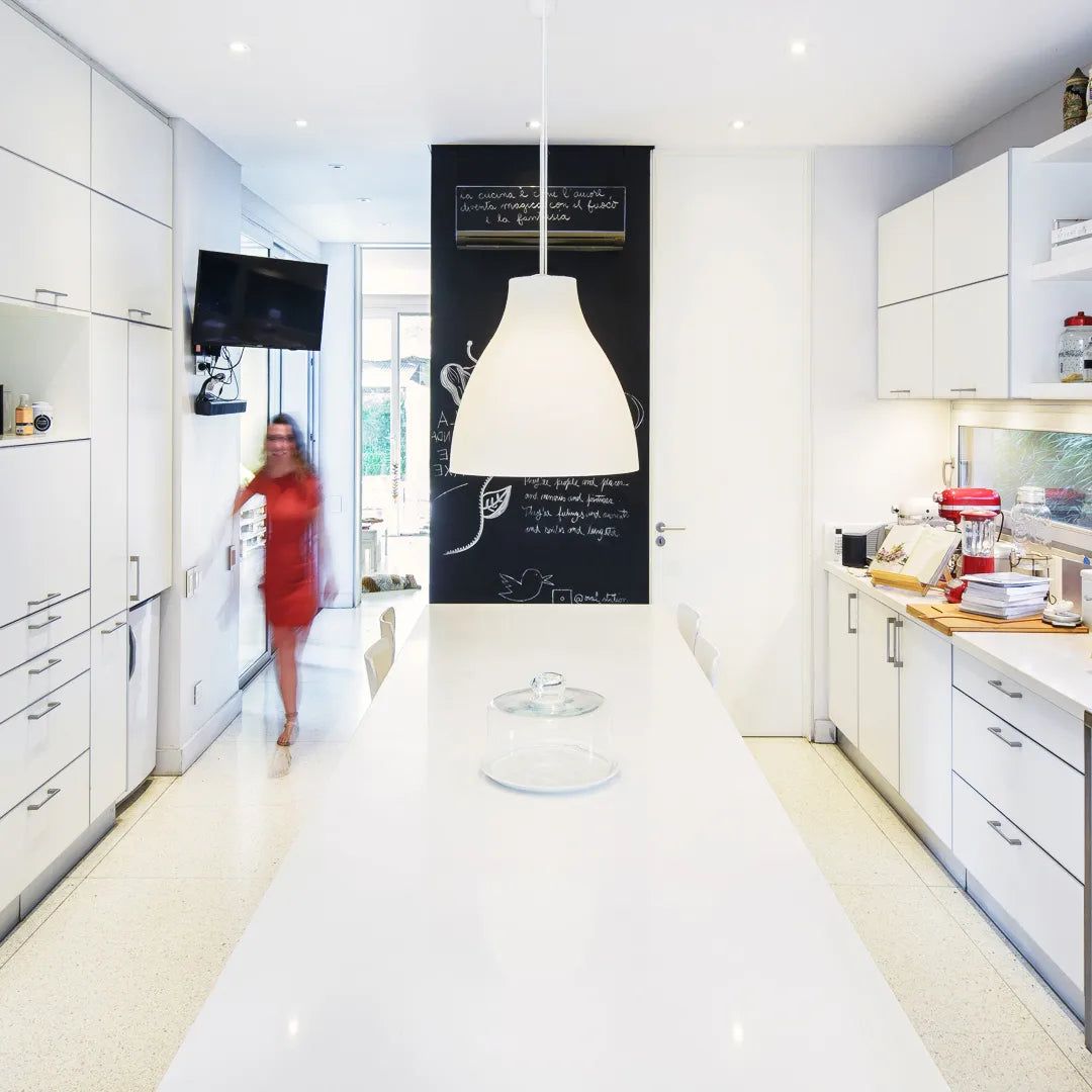 Purastone – Blanco Icon — el material en un ambiente