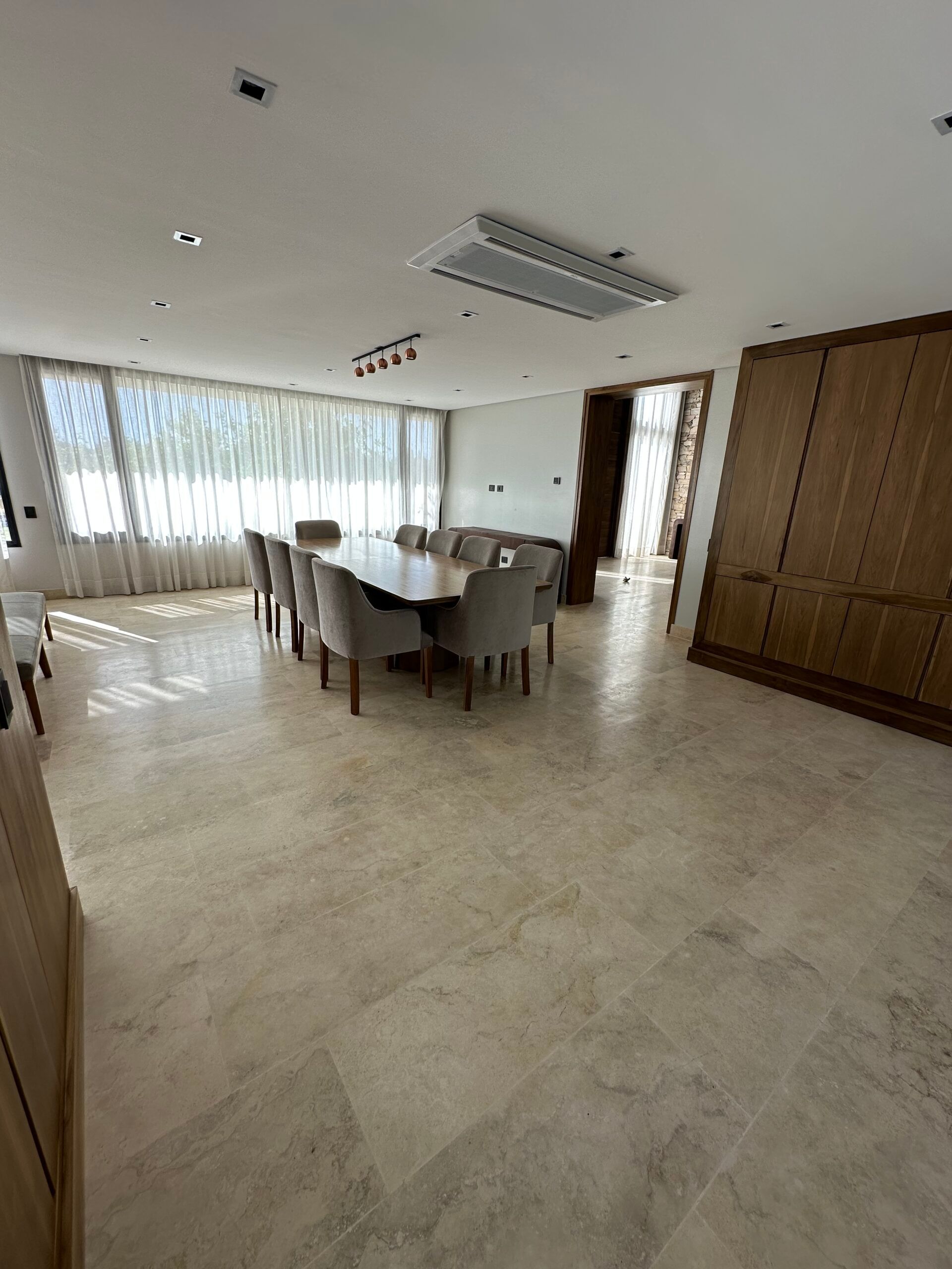 40 x LL 01 — Travertino
