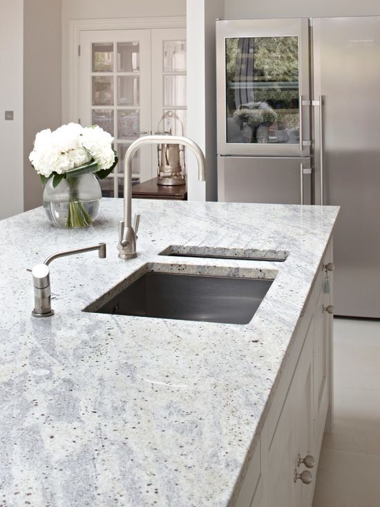 Granito – Kashmir White — placa entera