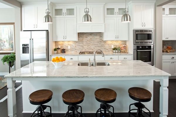 Granito – Kashmir White — el material en un ambiente
