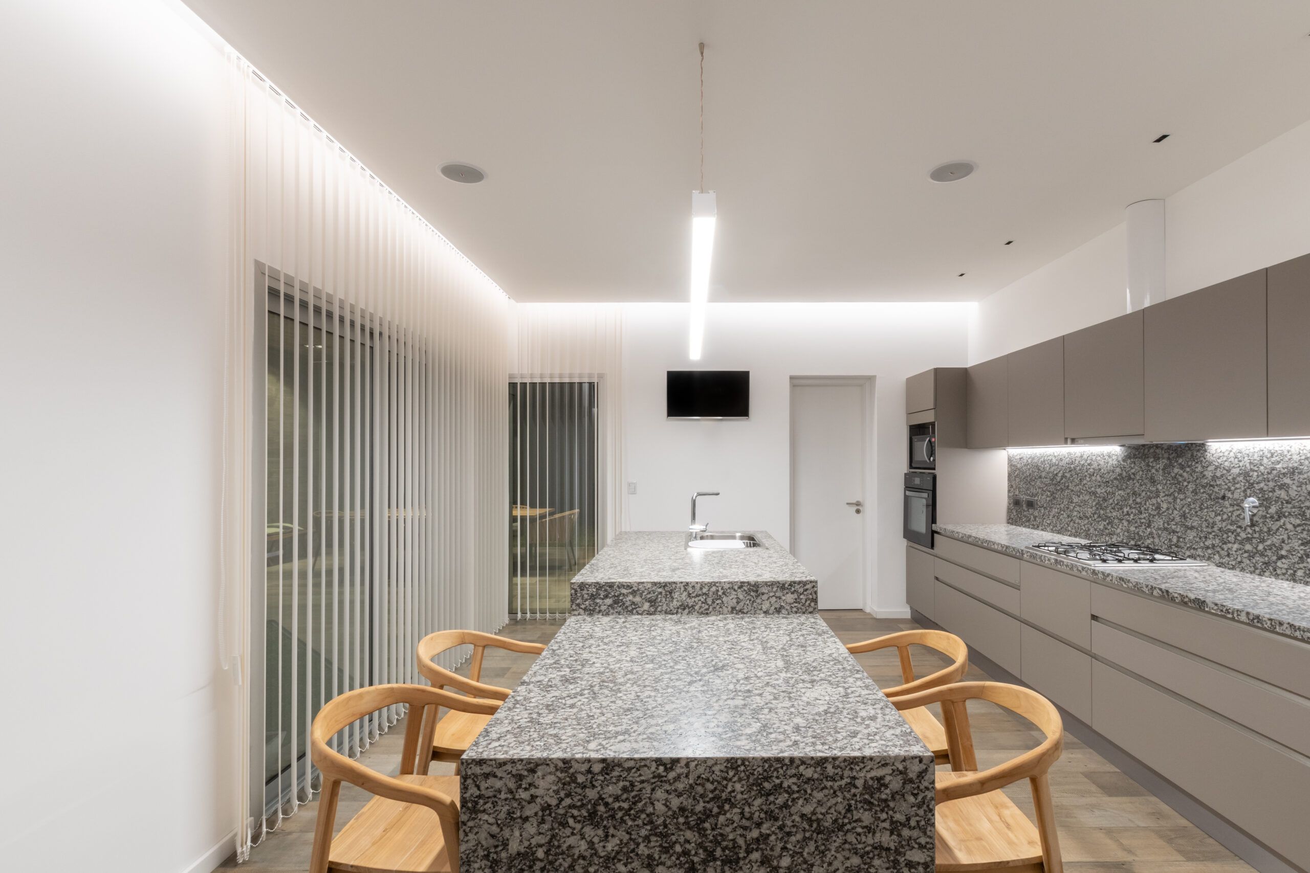 Granito – Gris Perla 20 — el material en un ambiente