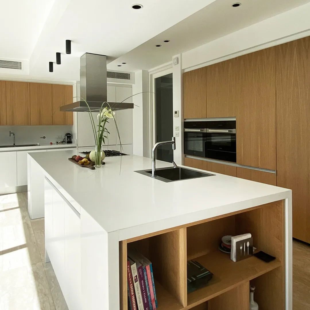 Purastone – Blanco Icon — el material en un ambiente