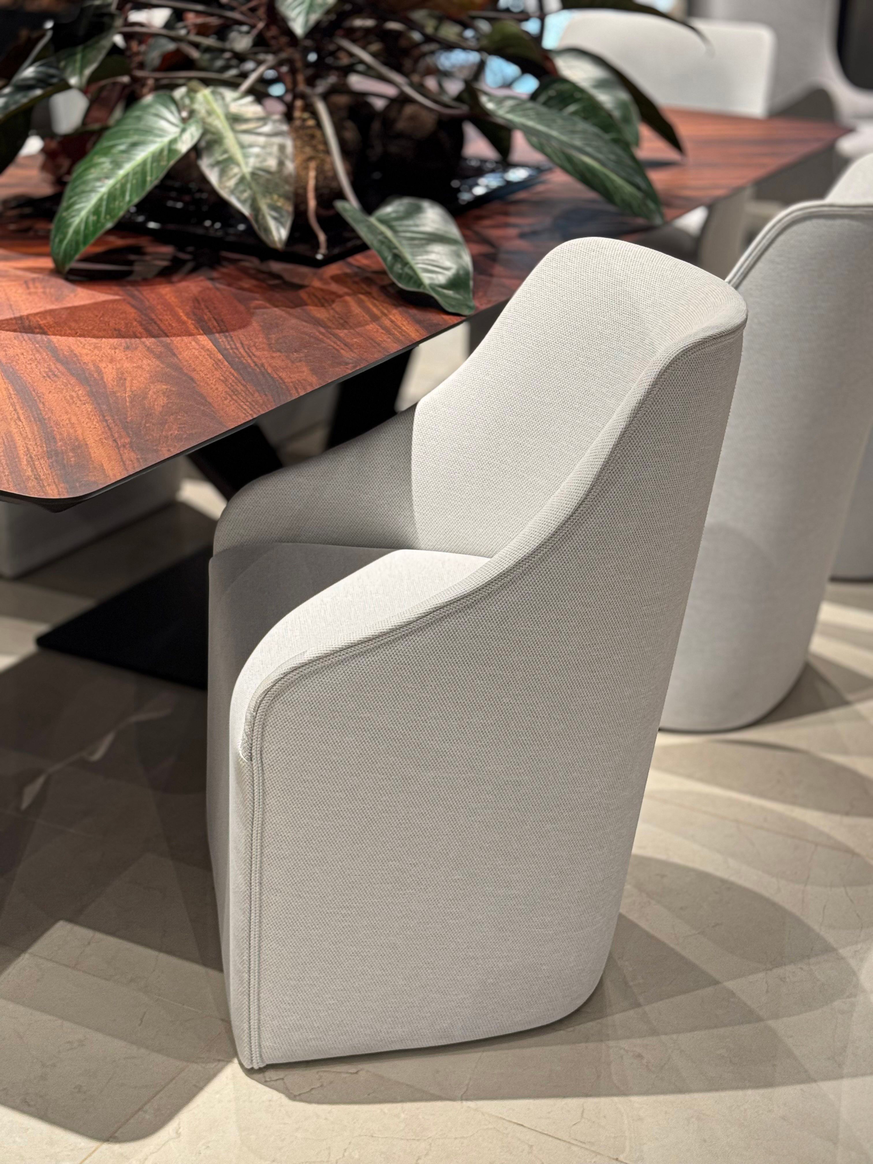 Silla de comedor giratoria Romero