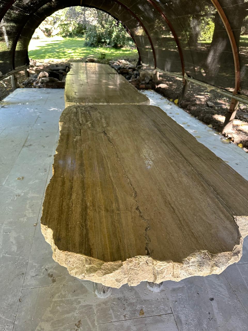 Mesas 06 — Travertino