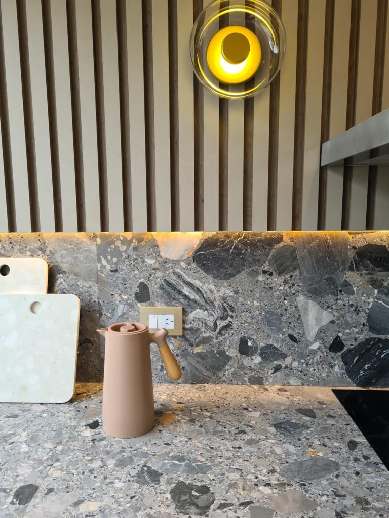 Granito – Piedra Ceppo Toscano — el material en un ambiente
