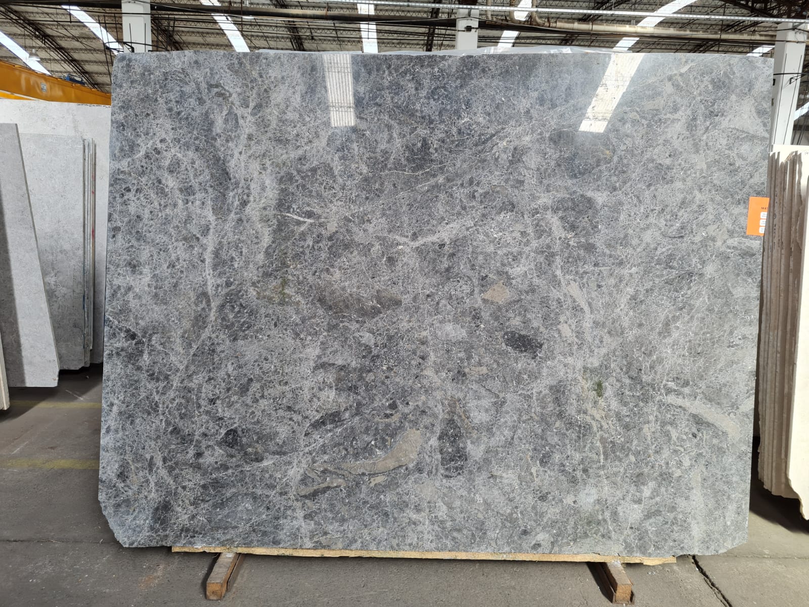 Mármol – TUNDRA BLACK — placa entera