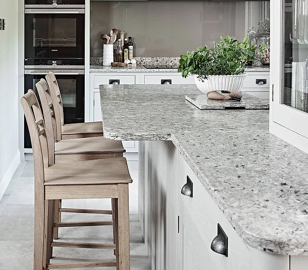 Granito – Kashmir White — placa entera