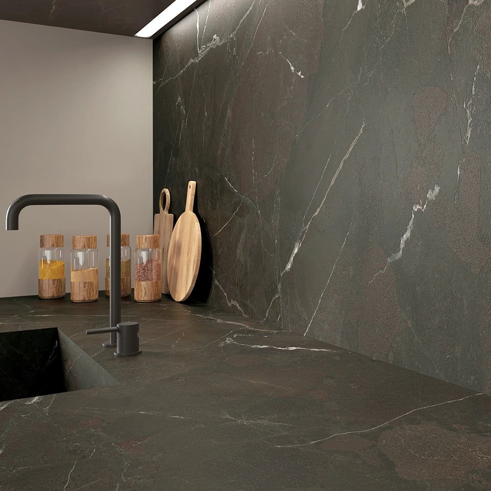 Purastone prima – Brescia Imperiale — el material en un ambiente