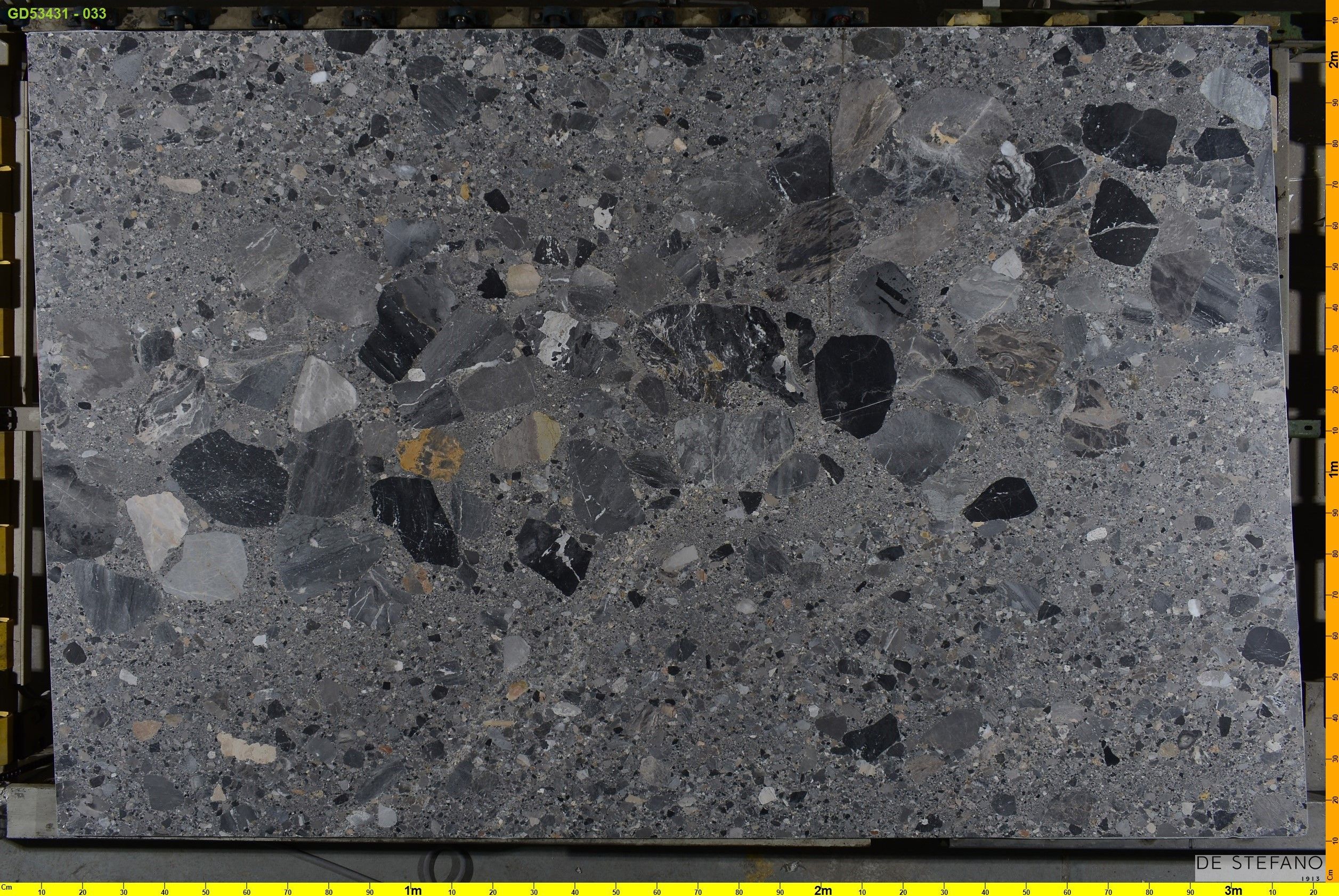 Granito – Piedra Ceppo Toscano — placa entera