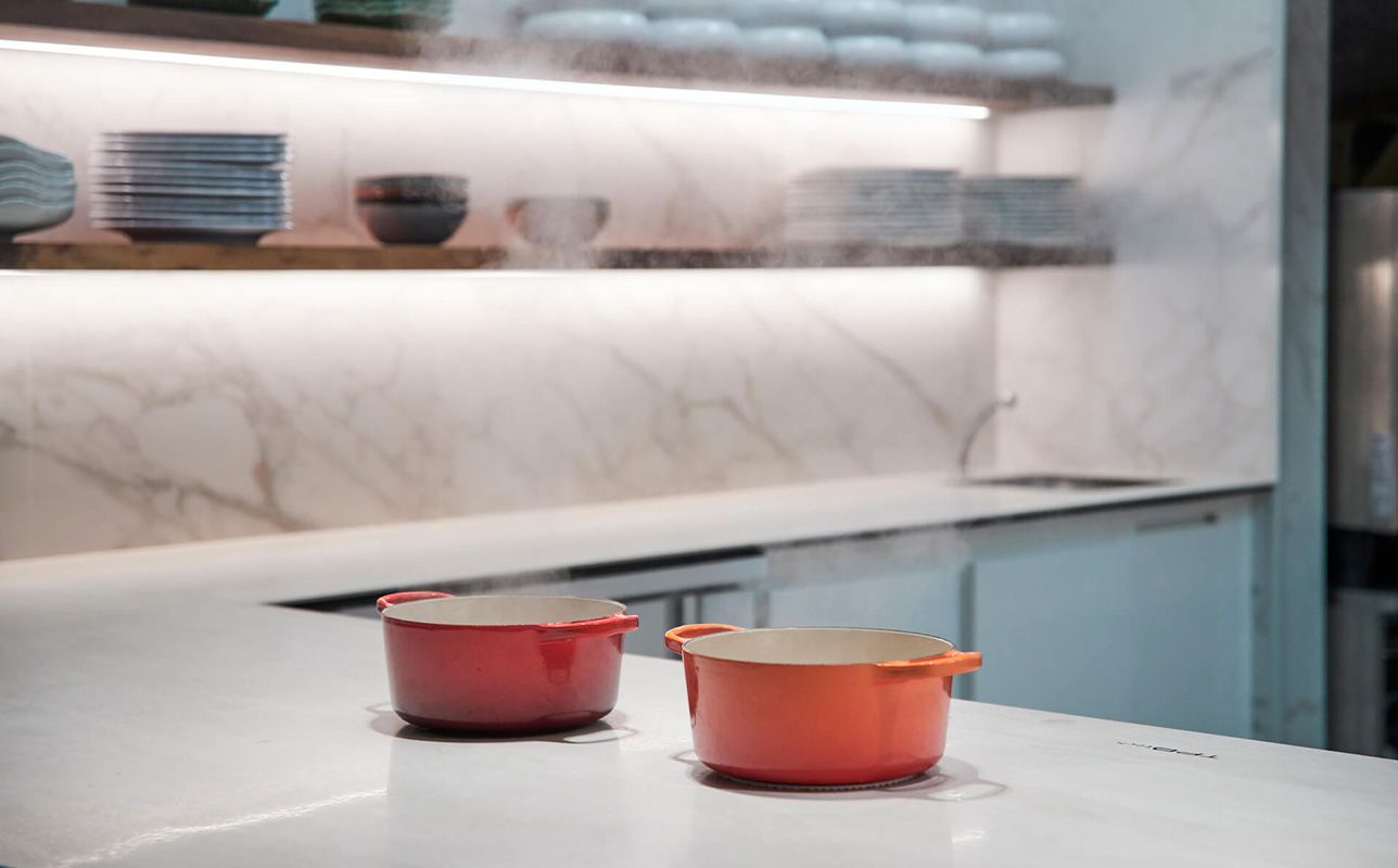 Purastone prima – Blanco Zen — el material en un ambiente