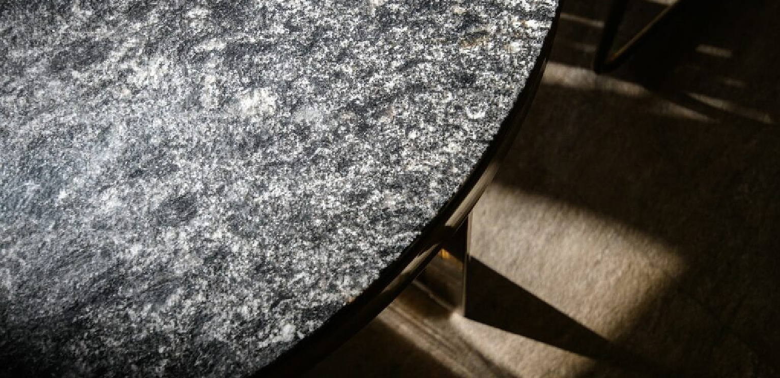 Granito – Negro Boreal 20 Leather — Mármol