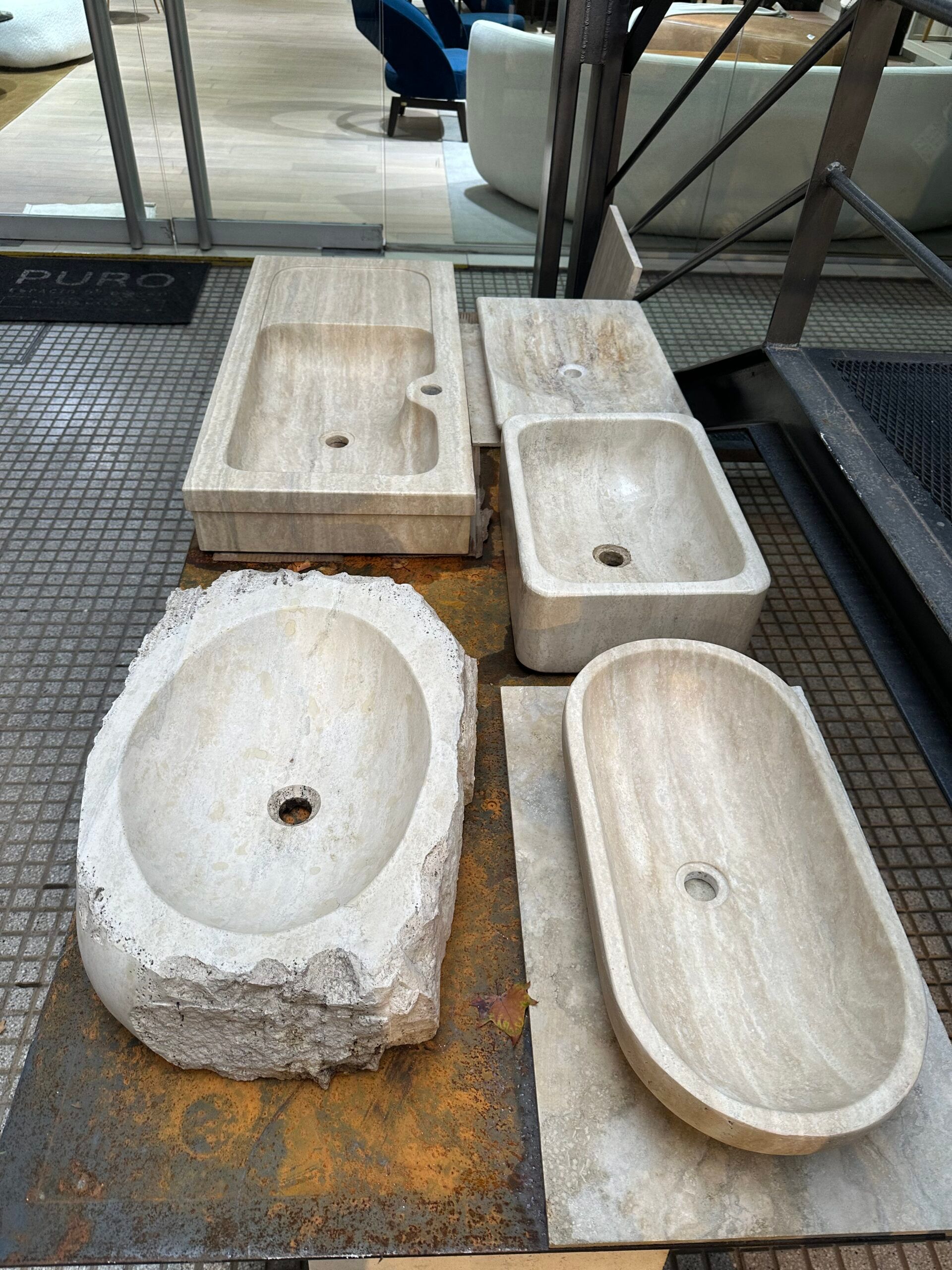 Baños 01 — Travertino