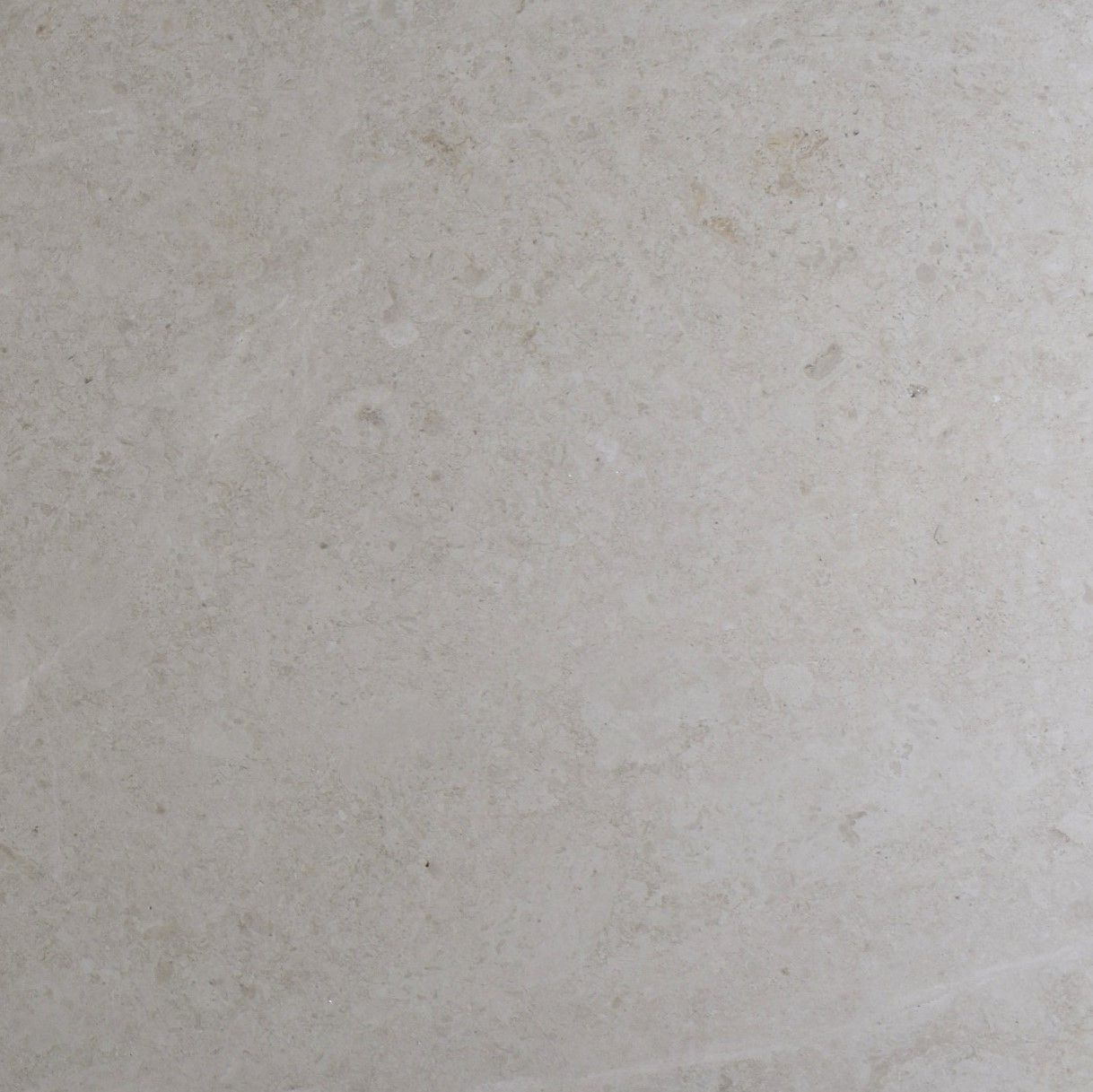Mármol – Desert Cream — el material en un ambiente