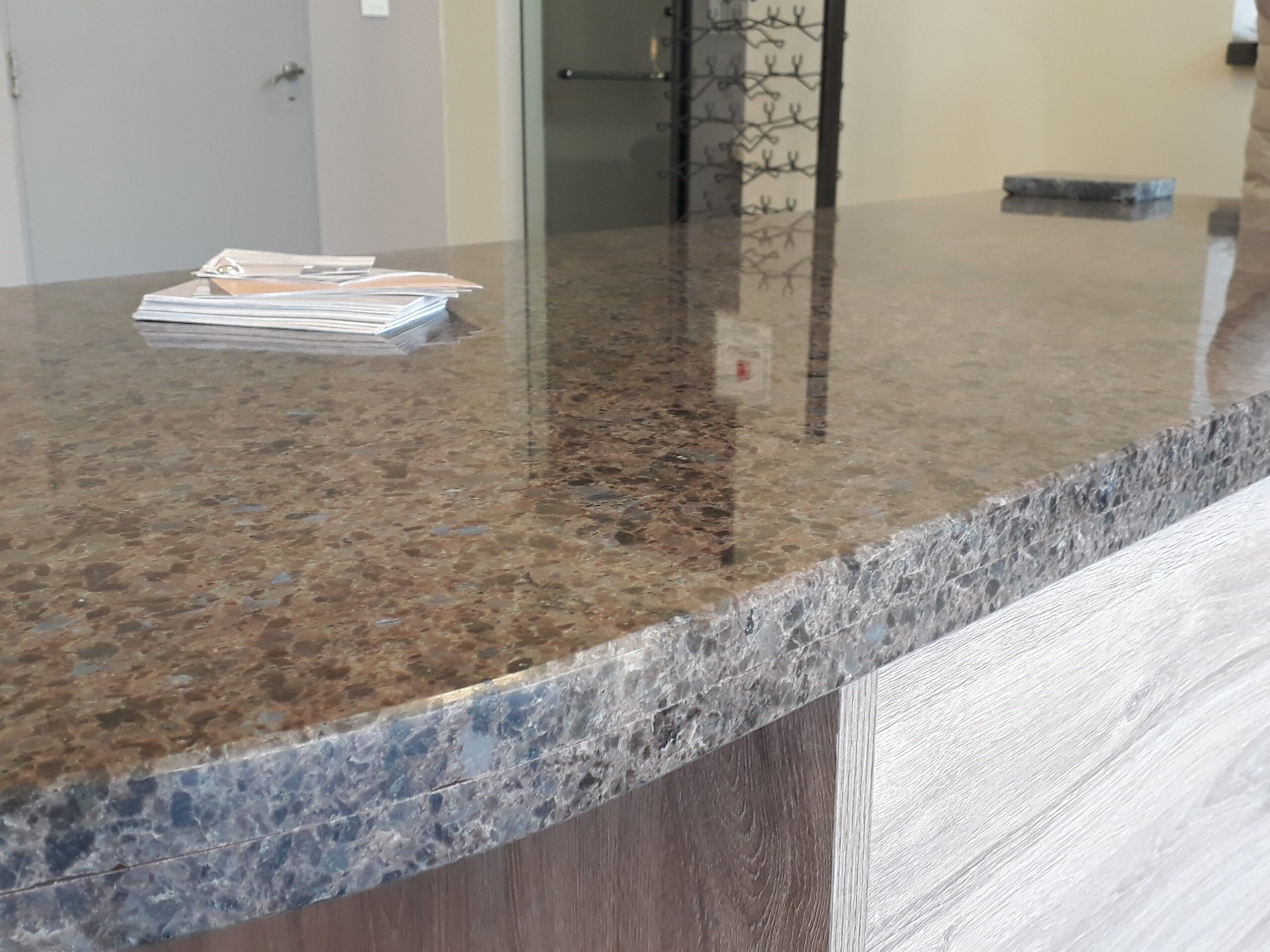 Granito – Lundhs Antique — detalle de la veta