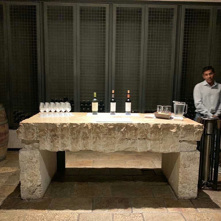 Mesa Chandon — Travertino