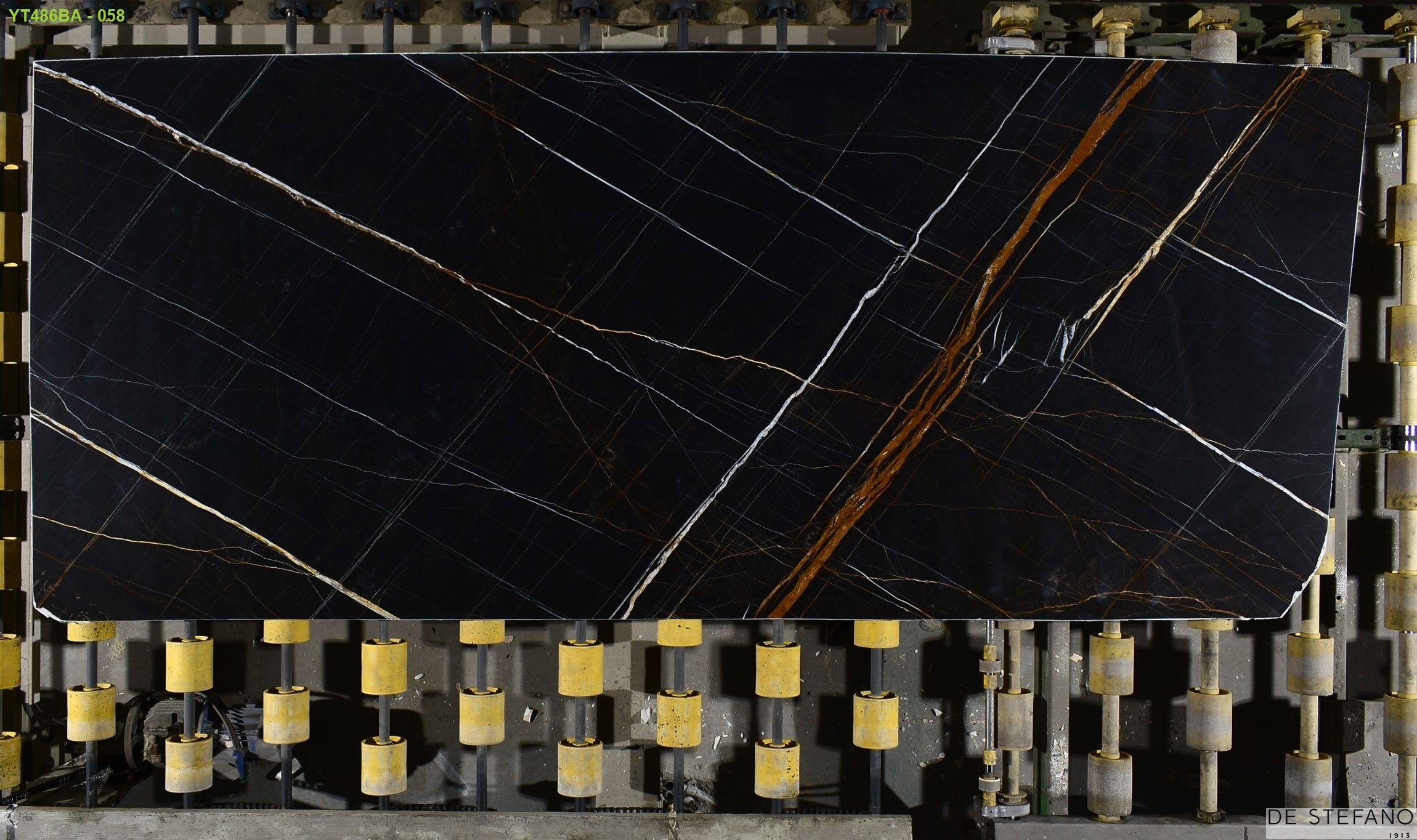 Mármol – Sahara Noir — placa entera