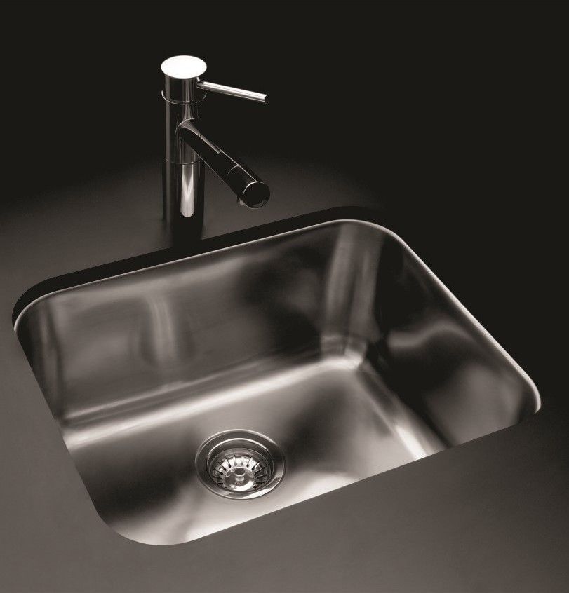 Modelo G50 — Johnson Acero