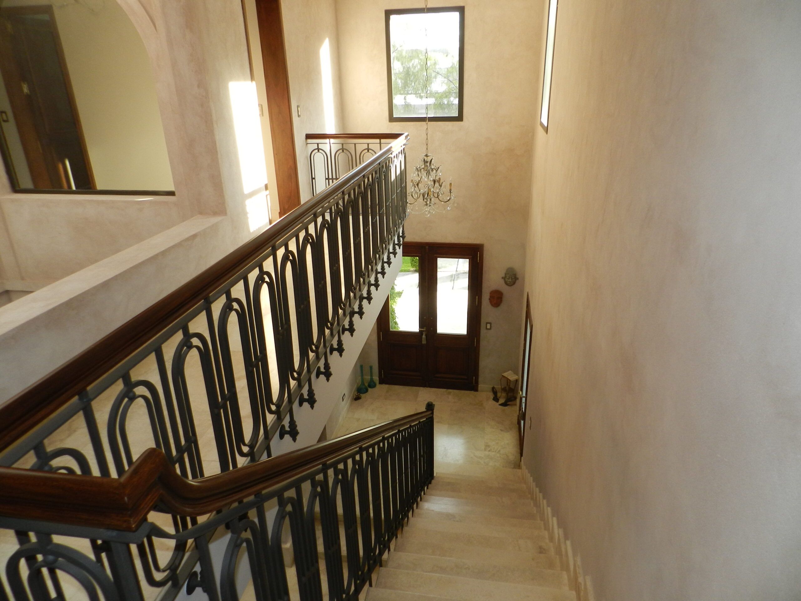 Escaleras 01 — Travertino