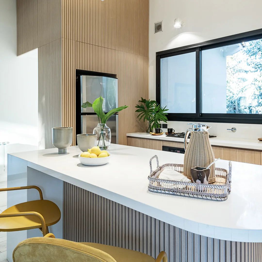 Purastone – Blanco Nube — el material en un ambiente