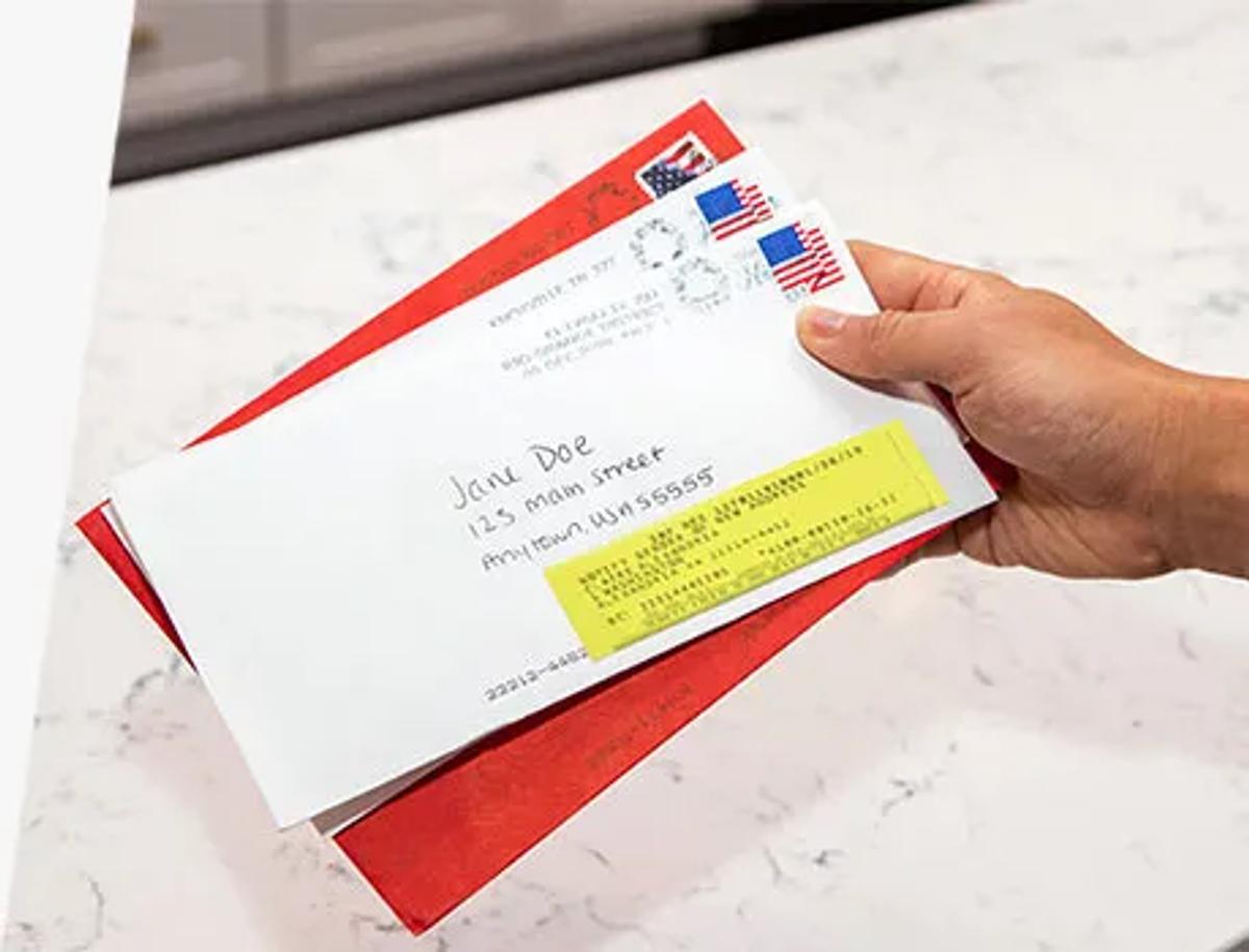USPS change of address: What to know about mail forwarding