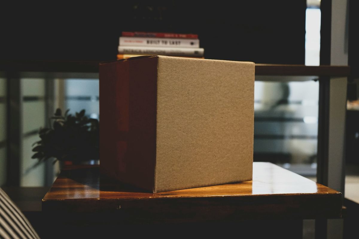 Package in office reception with no tracking of visibility