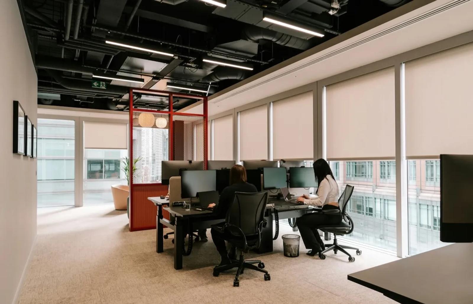 Why every Chicago business needs a virtual mailbox
