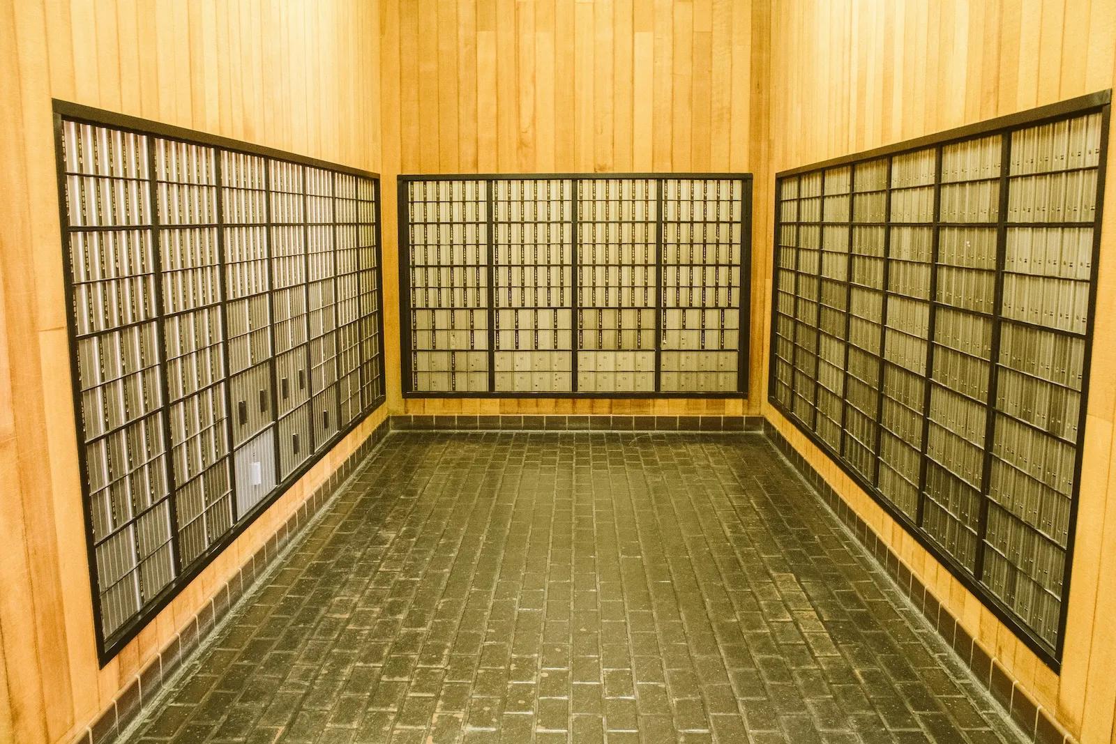 How much does a PO box cost? Pricing, fees, and alternatives