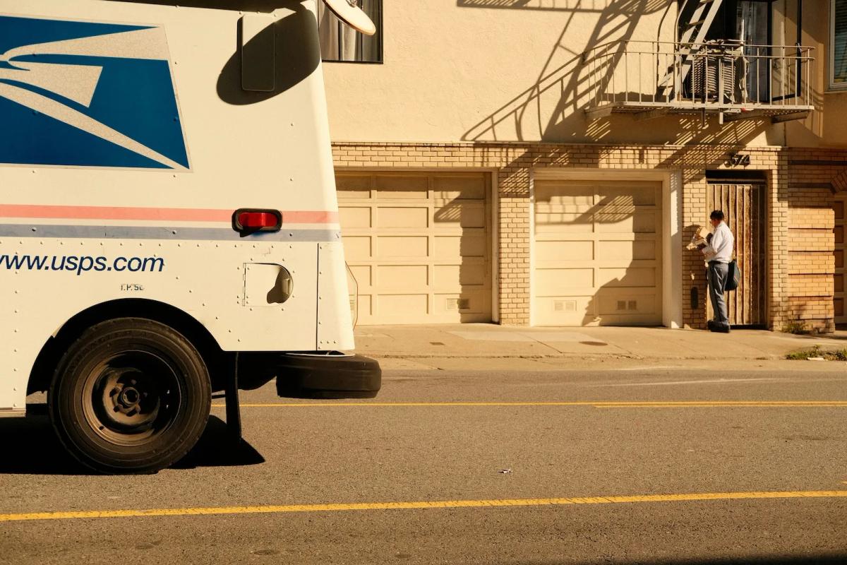 How to return mail to sender: A complete USPS guide